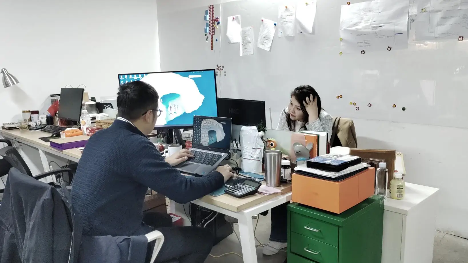 HC International Trade (Chengdu) Co., Ltd. Muslim Clothes