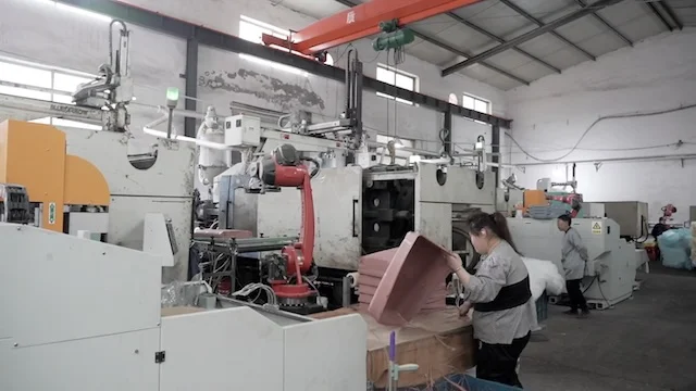 Baoding Trailblazer Luggage Manufacturing Co., Ltd. PP Luggage