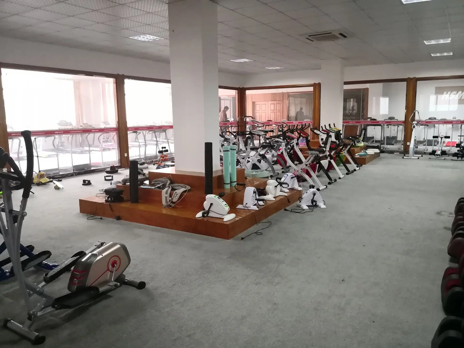 Ningbo Healthmate Science and Technology Development Co., Ltd. Electric Treadmill