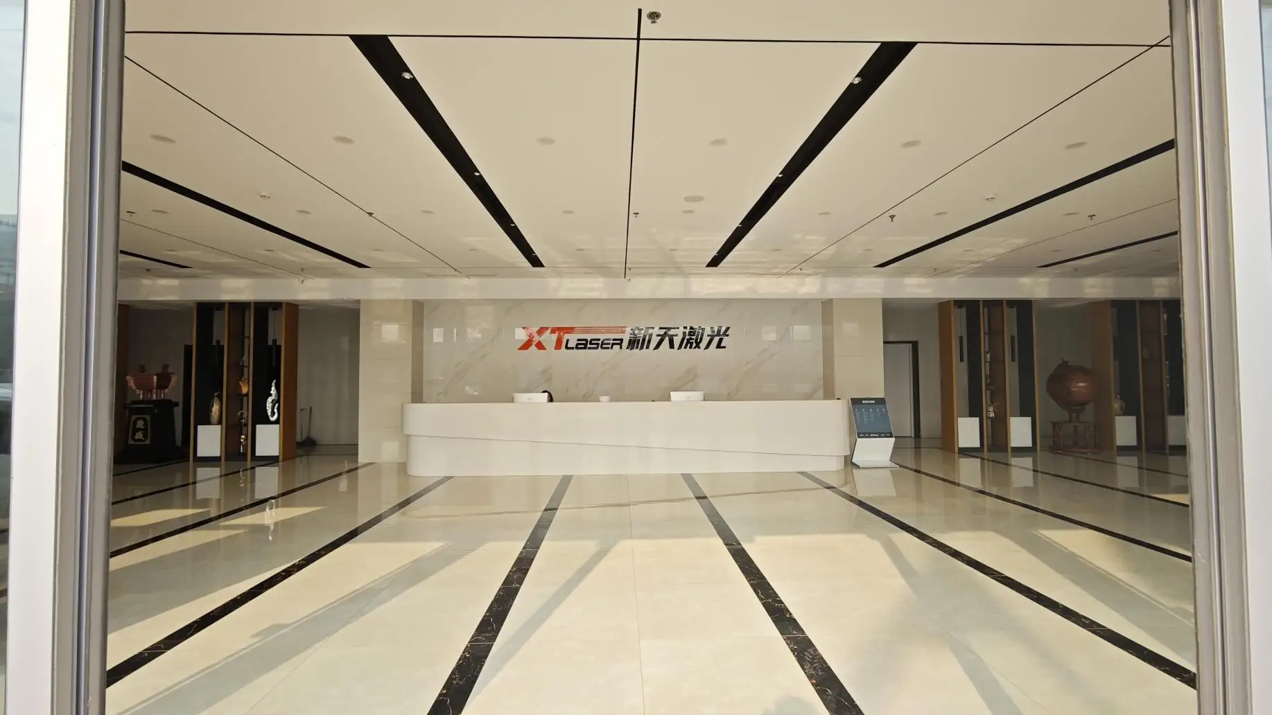 Jinan Xintian Technology Co., Ltd. Fiber Laser Cutting Machine