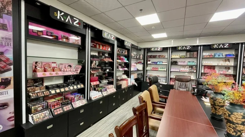 Jinhua Kazshow Cosmetics Co., Ltd. Lip Gloss