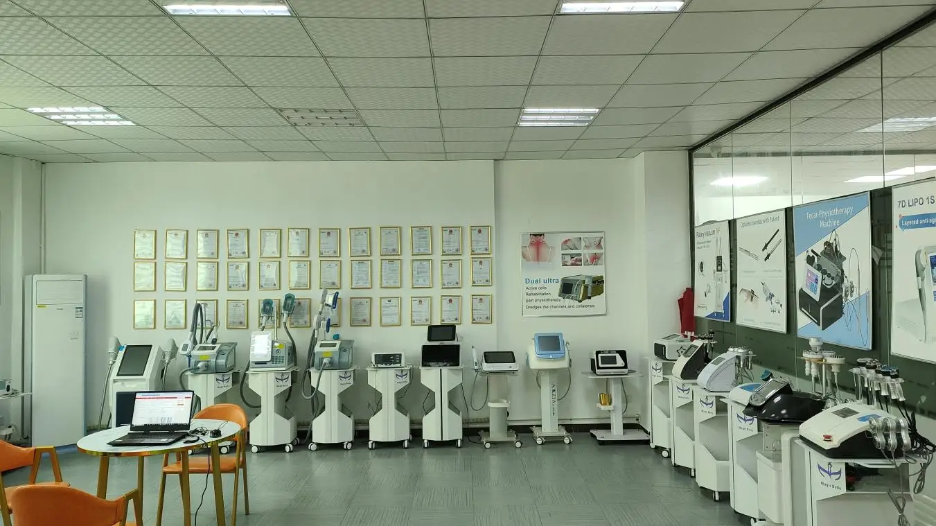 Guangzhou Magic Belle Beauty Device Co., Ltd. Cavitation Slimming Machine
