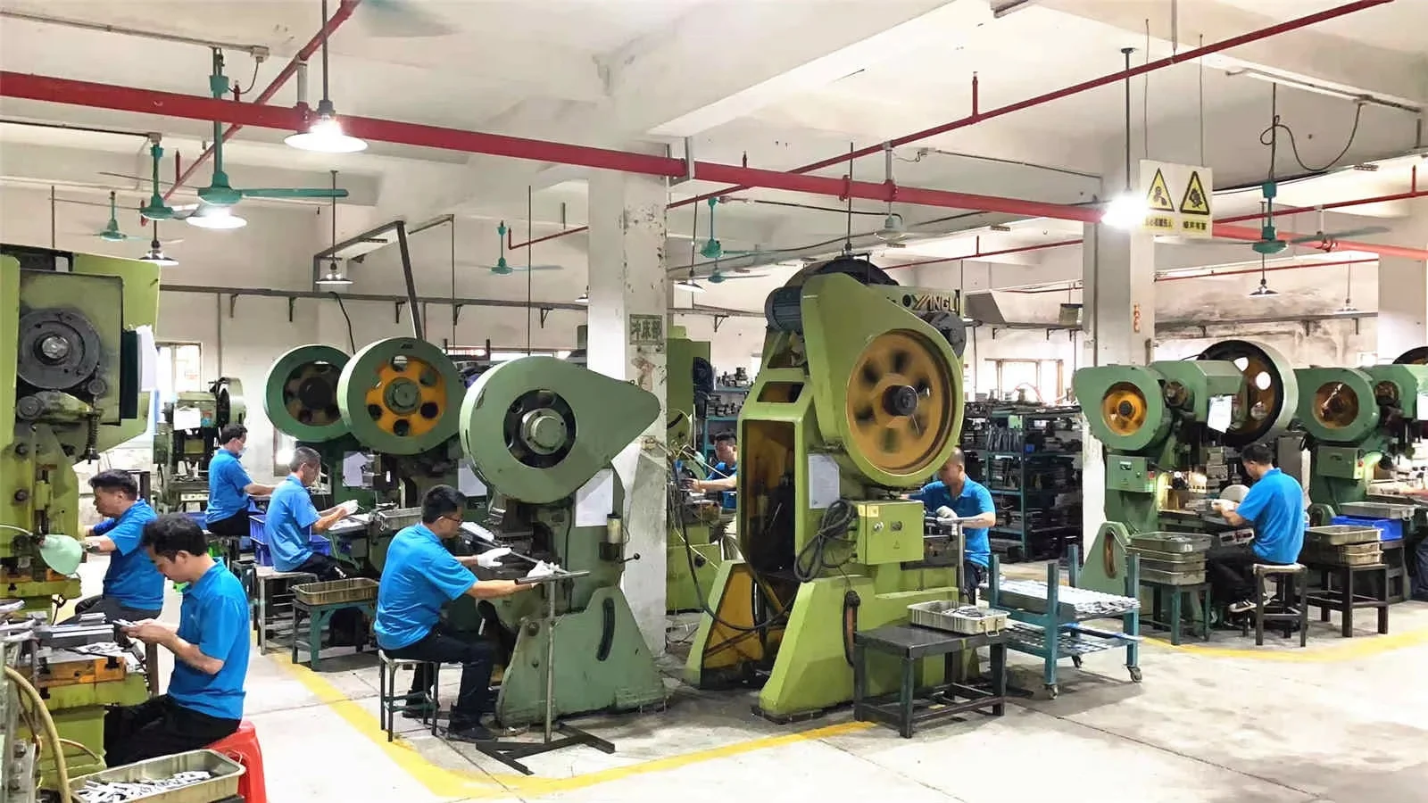 Dongguan Guangyou Metal Products Factory Cabinet Hinge