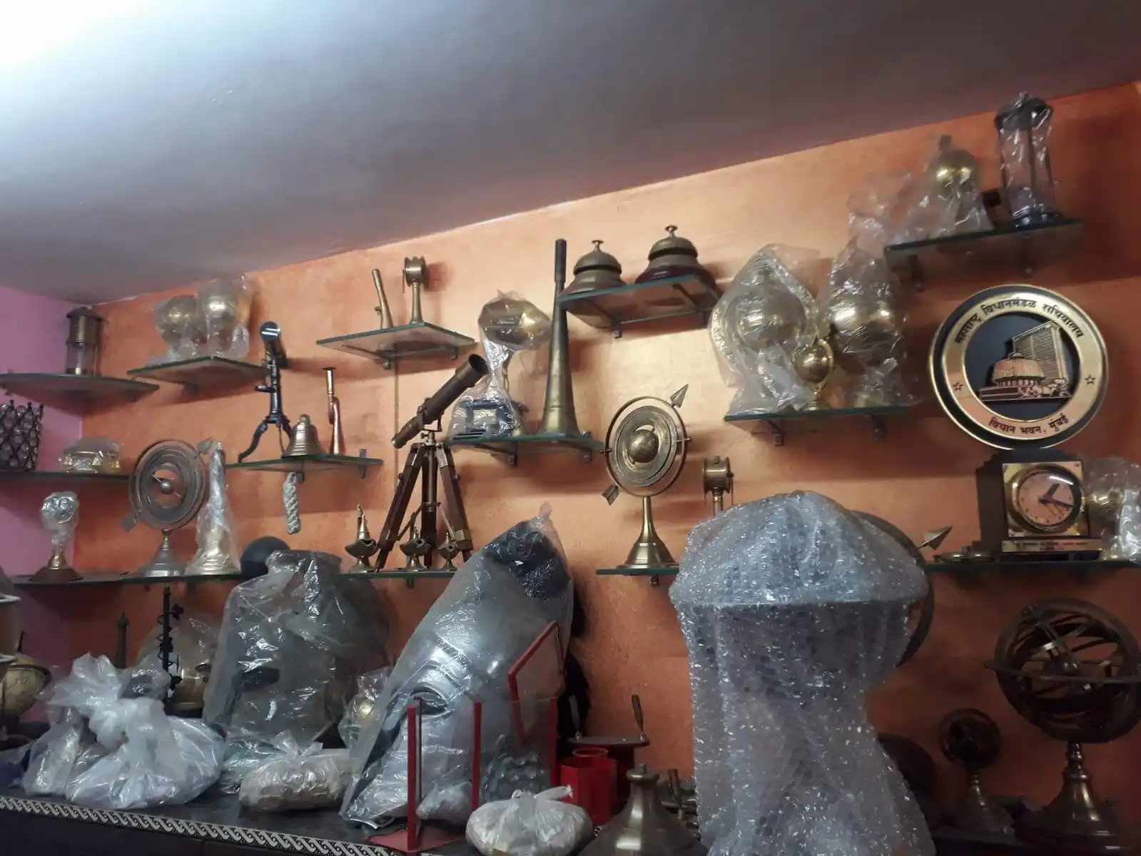 M/S R.F Crafts Brass Handicrafts