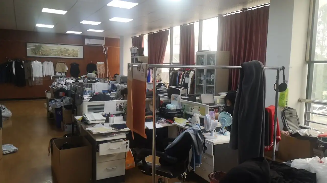 Hangzhou Simei Costume Co., Ltd. Tracksuits