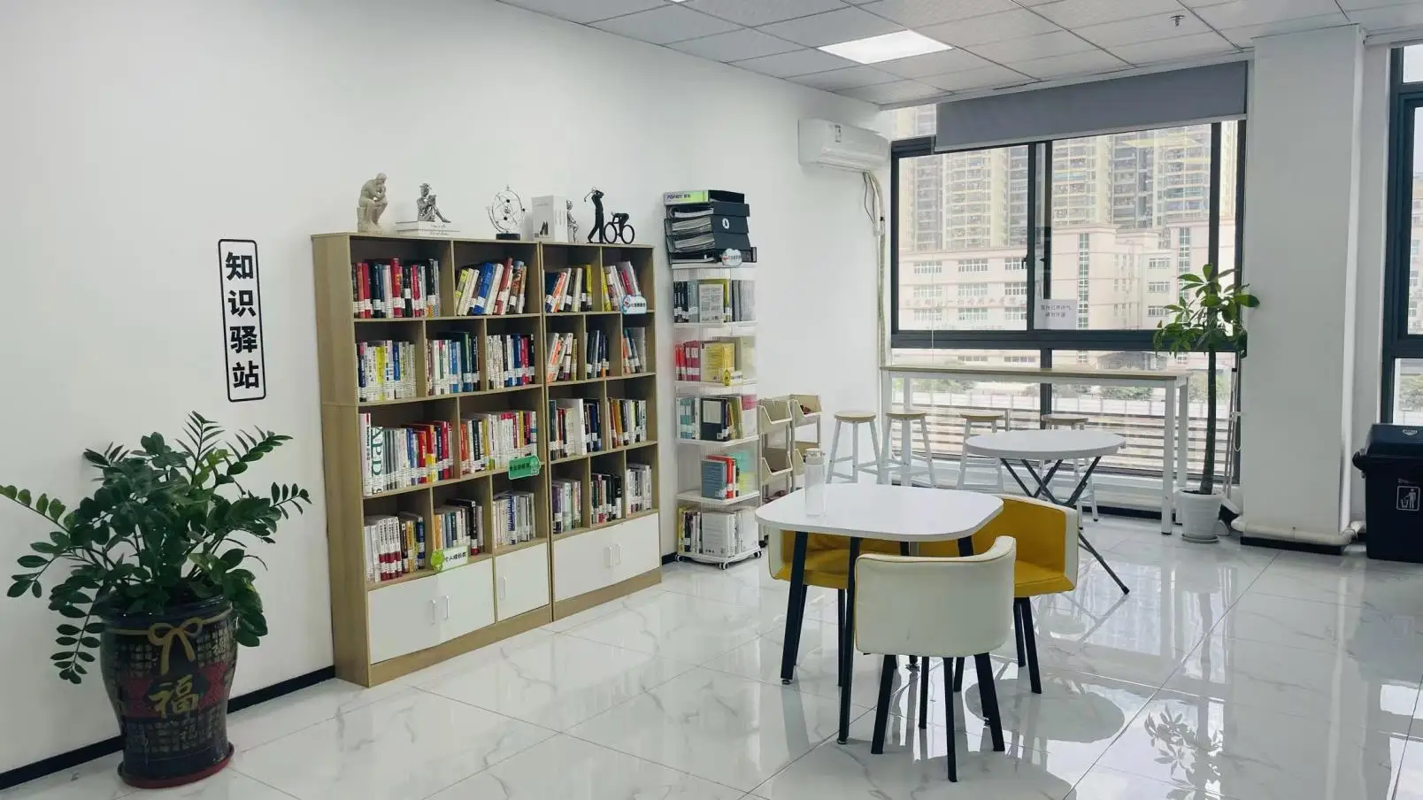Shenzhen Wodefeng Technology Co., Ltd. Portable Power Station