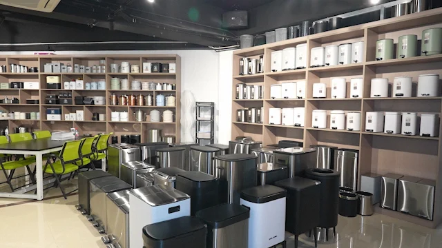 Jiangmen Victory Limited Trash Can