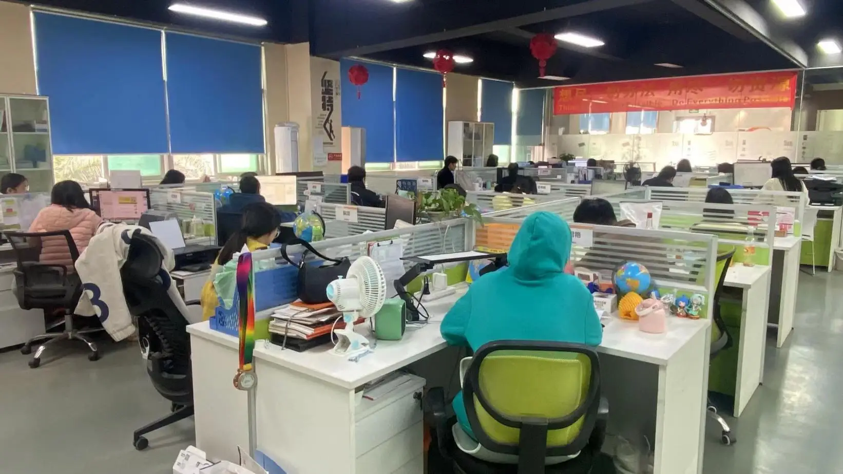 Shenzhen Jinsdon Lighting Technology Co., Ltd. Solar Lithium Battery