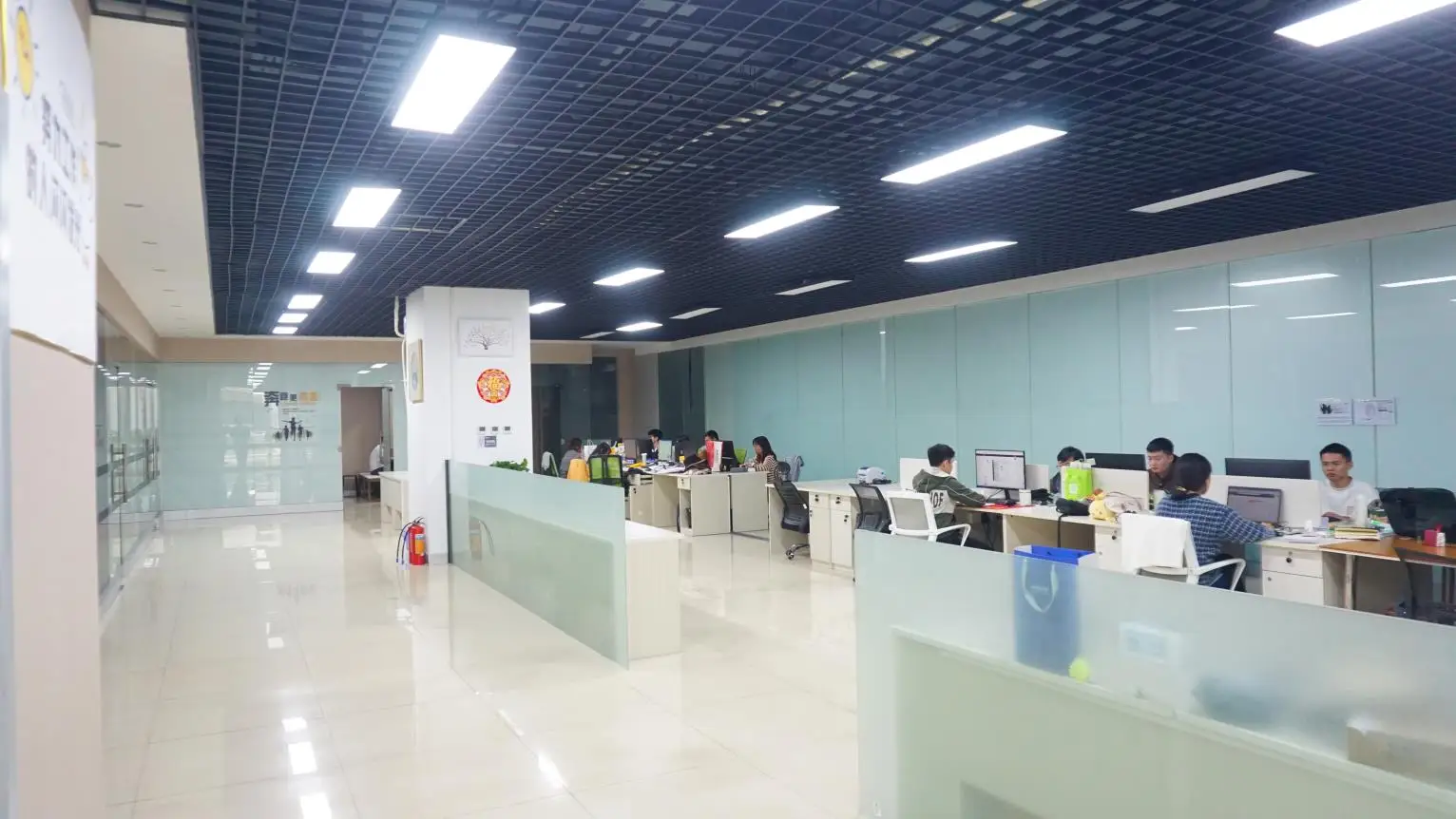 Shenzhen Hongfuya Trading Co., Ltd. Work Gloves