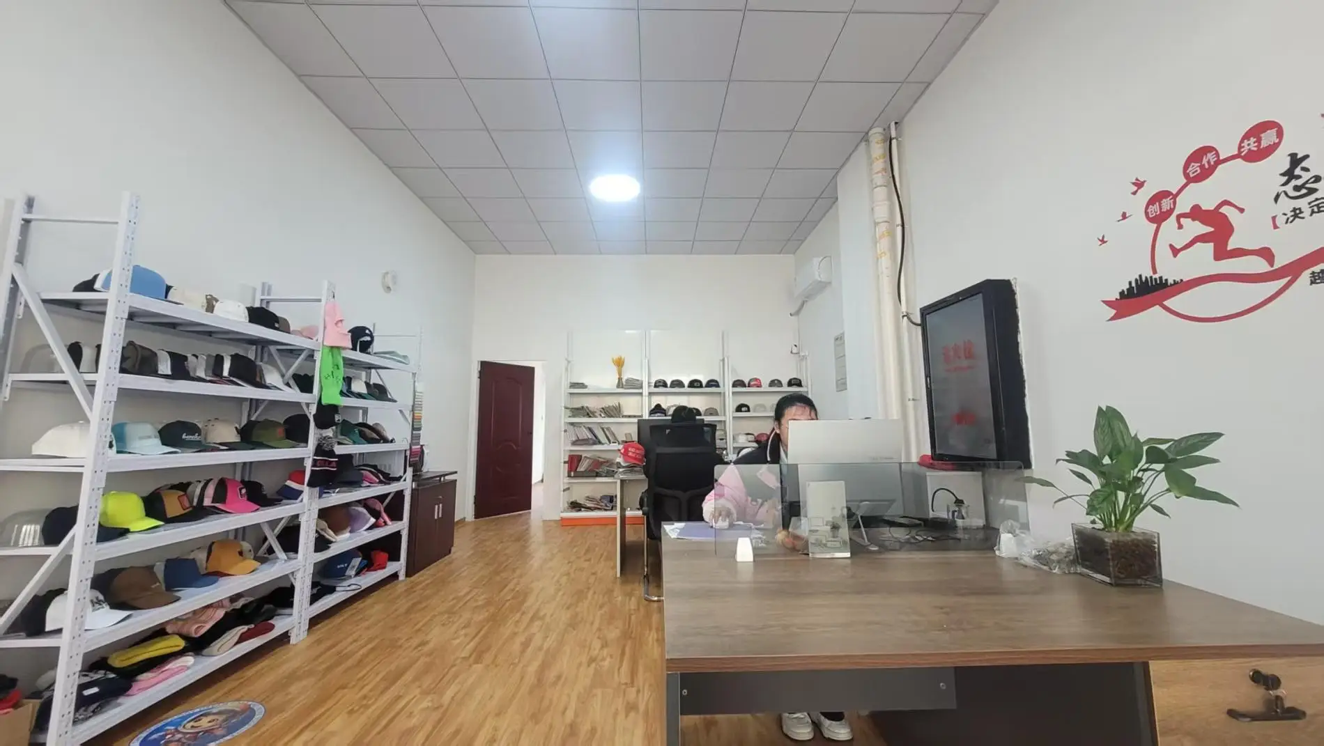 Baoding Shengfeihuang Import And Export Trade Co., Ltd. Bucket Hat