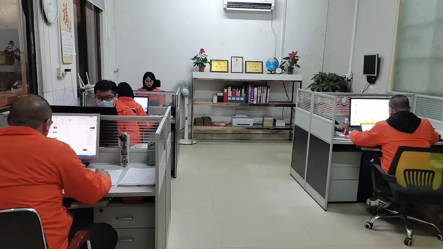 Foshan Nanhai Guicheng Yuntai Shelf Factory Cosmetics Display Rack