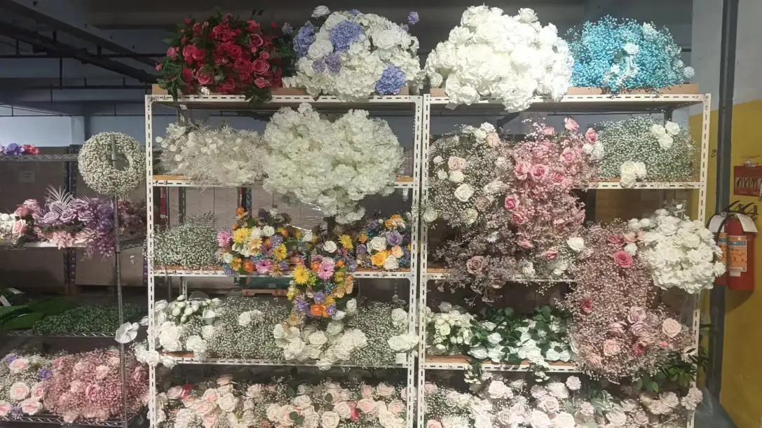 Yiwu Luckygoods Handicraft Co., Ltd. Artificial Flower Wall