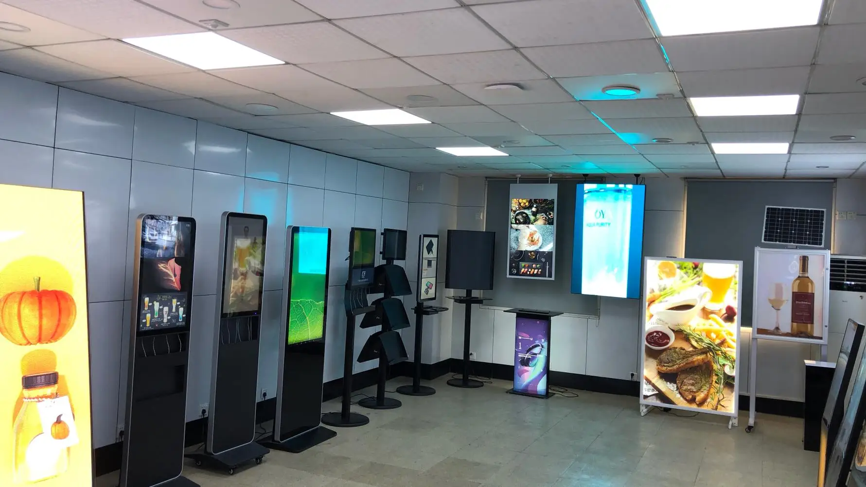 Guangzhou Youguang Optoelectronics Co., Ltd. Digital Signage