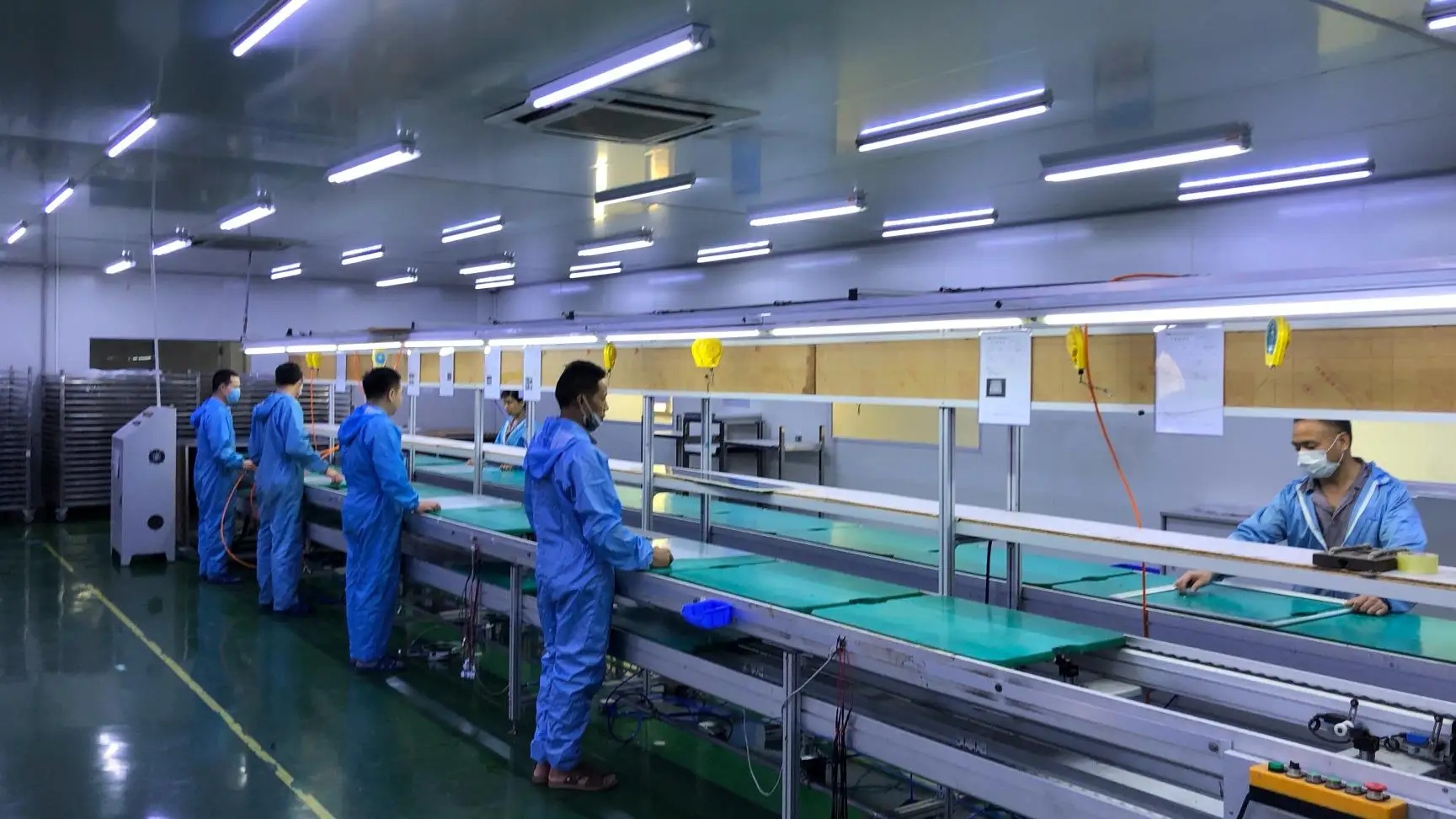 Guangzhou Youguang Optoelectronics Co., Ltd. LCD Signage