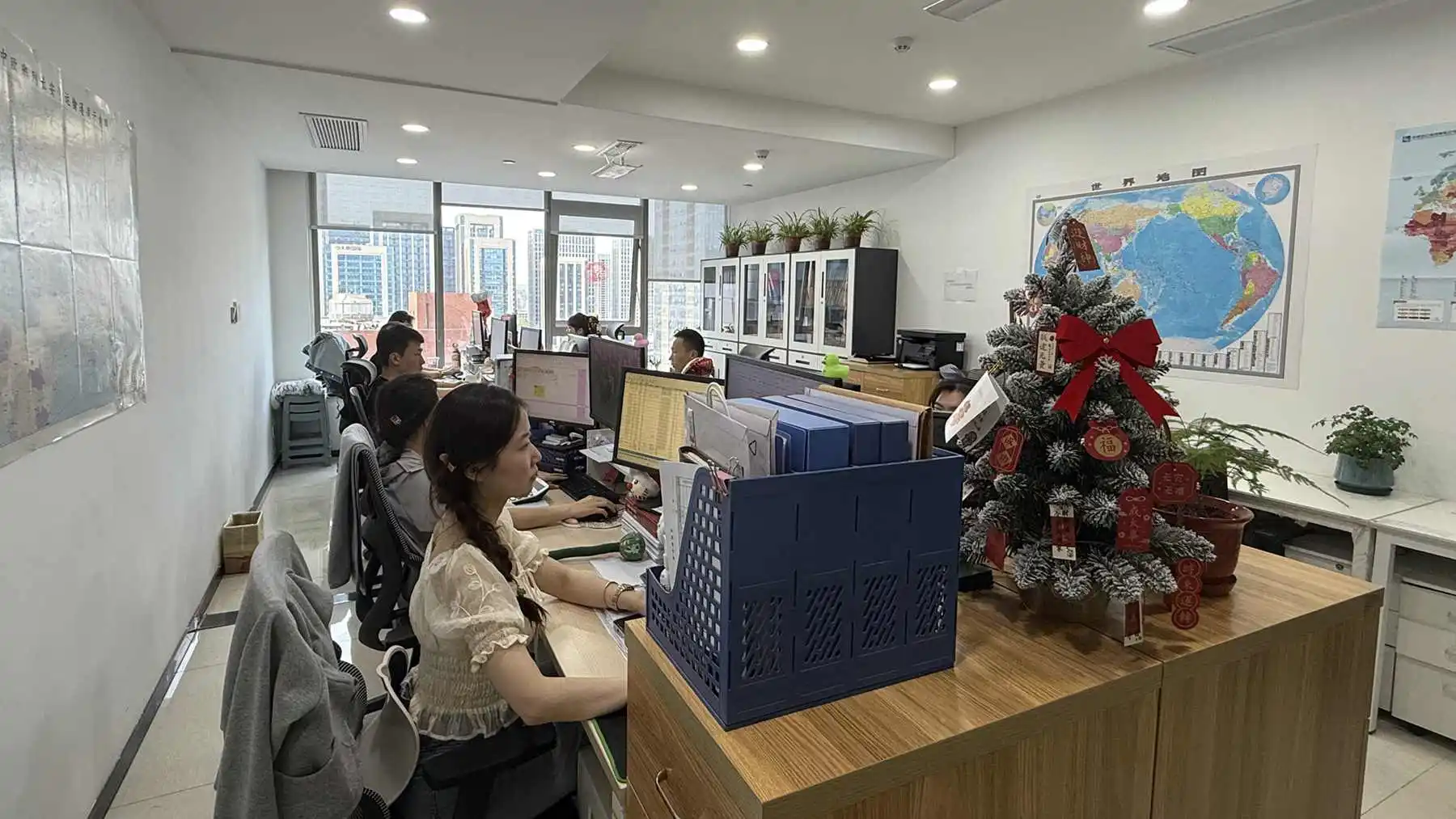 Shaanxi Longstar New Material Technology Co., Ltd. Christmas Ball Ornaments
