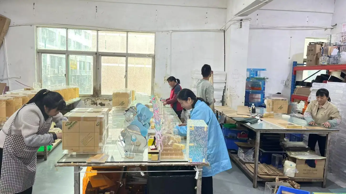 Dongguan Huachuang Presentation Products Co., Ltd. Acrylic Flower Vase
