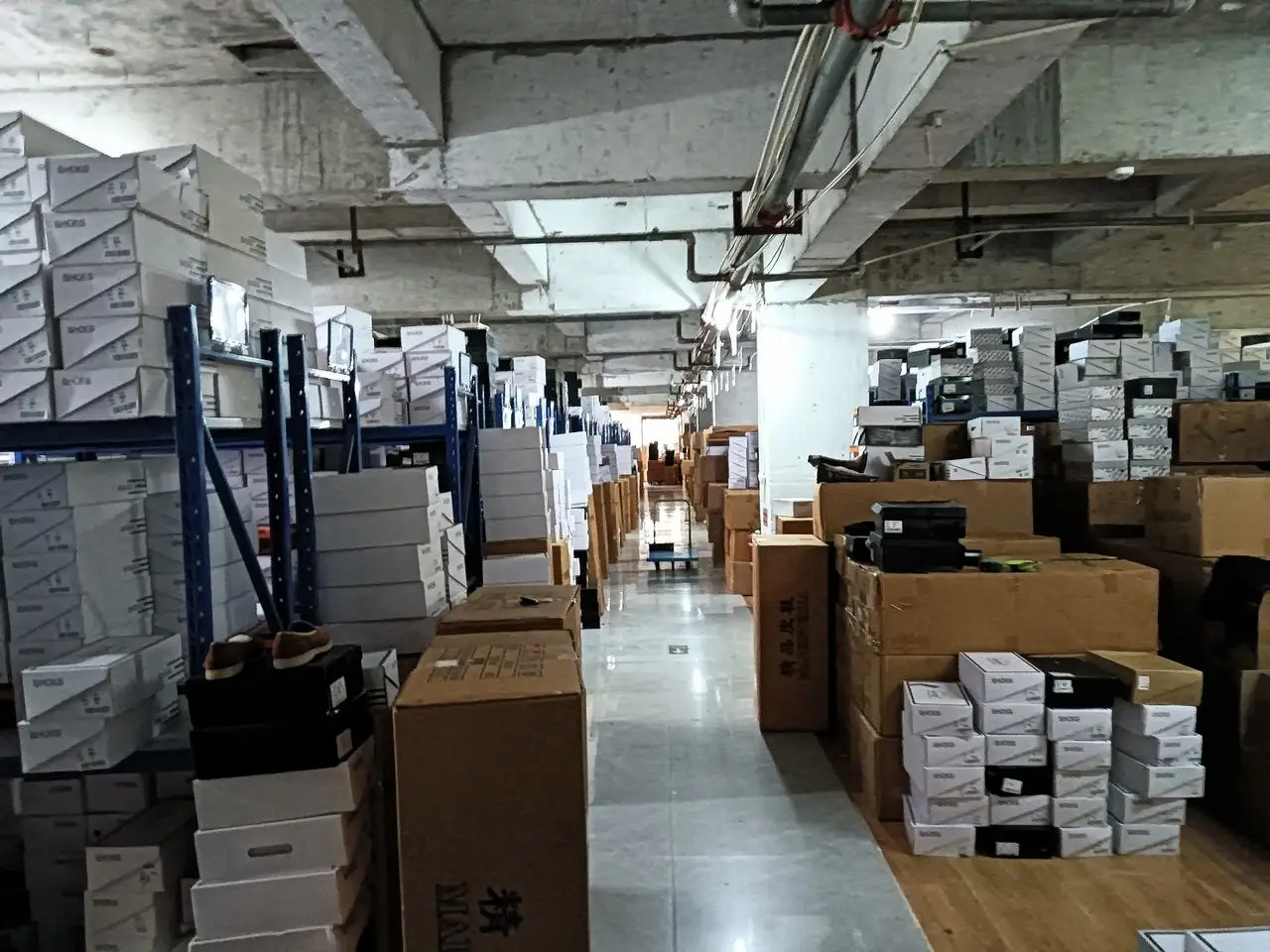 Wenzhou Shengsai International Trade Co., Ltd. Leather Loafers