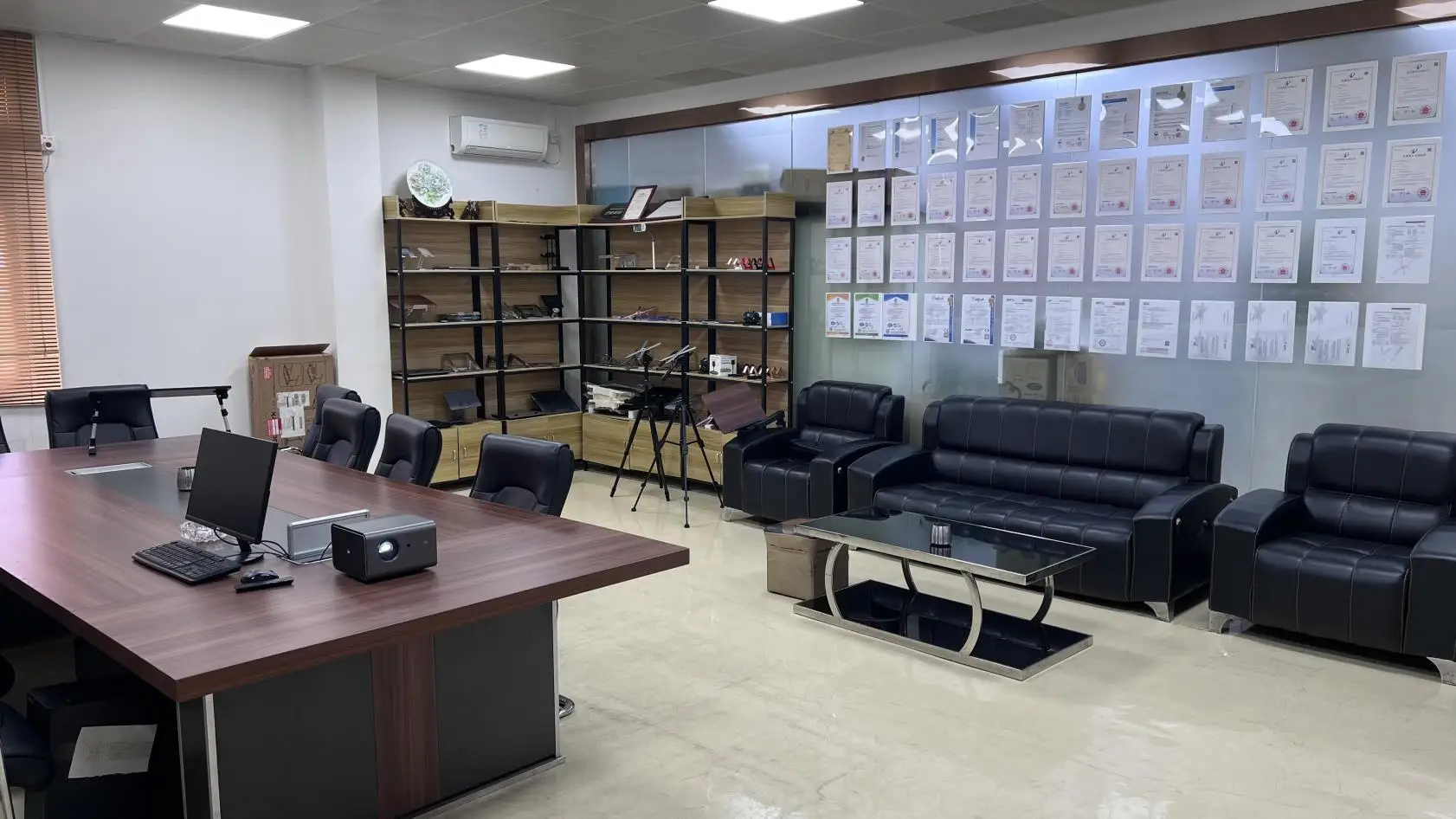 Shenzhen Reno Information Technology Co., Ltd. factory image 5
