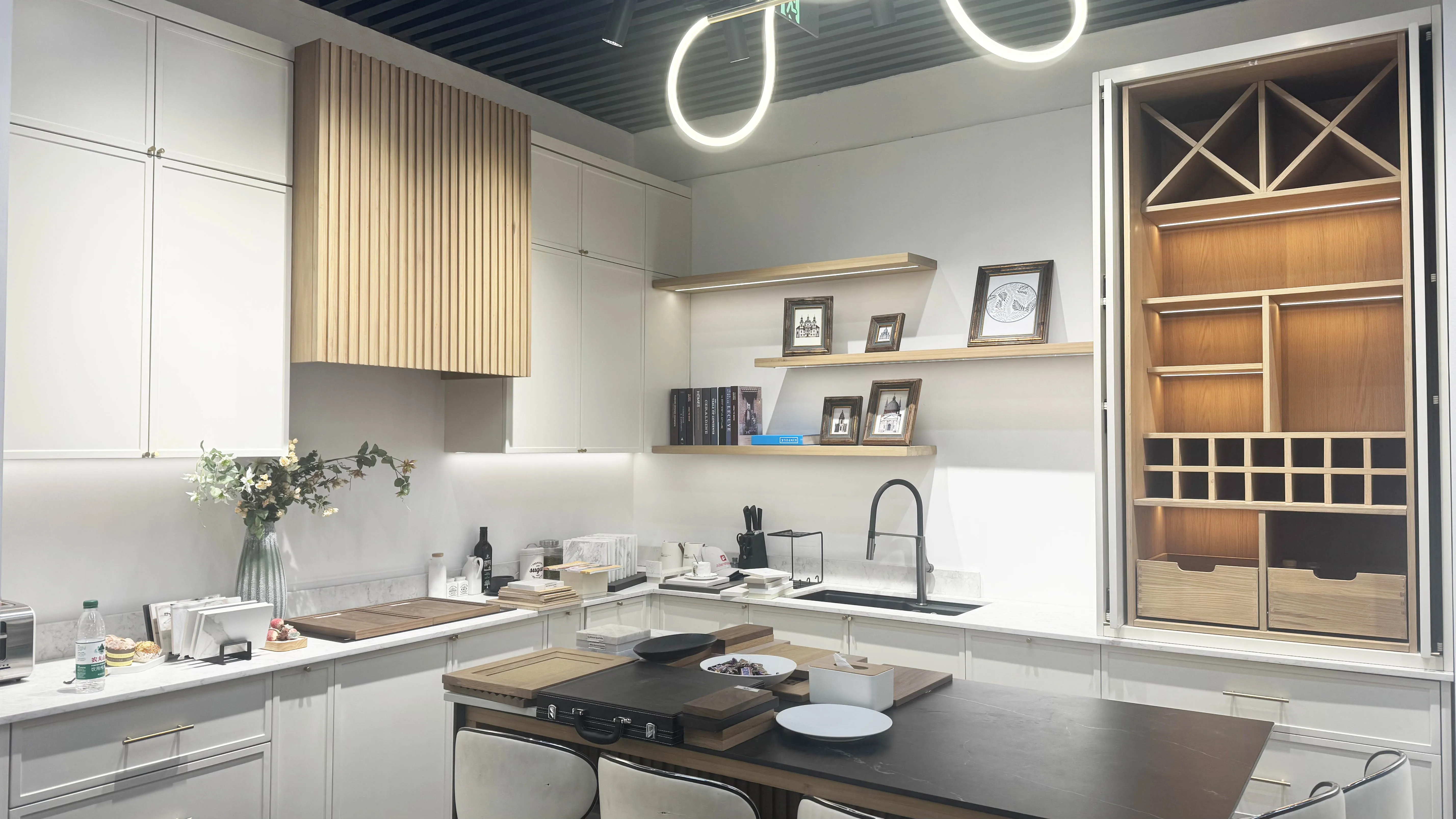 Alland Building Materials (Shenzhen) Co., Ltd. Bathroom Vanities