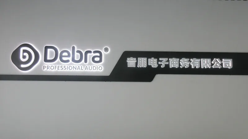 Enping Yinpeng E-Commerce Co., Ltd. factory image 1