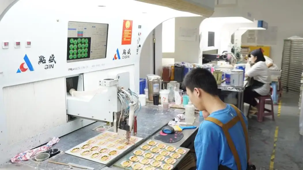 Shenzhen Vistarts Crafts Co., Ltd. Metal Bank Cards