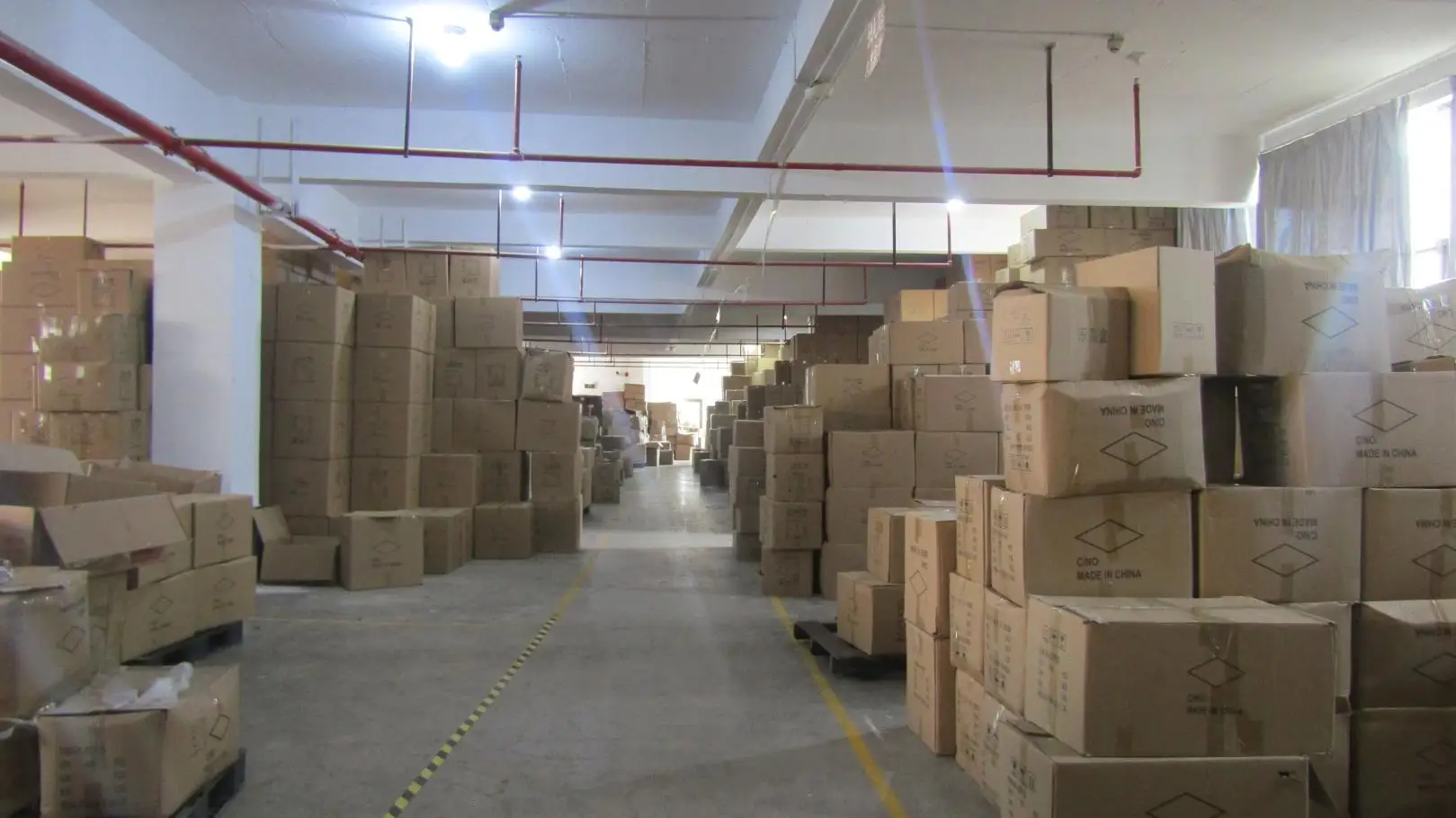 Yiwu Qianbai Plastic Industry Co., Ltd. Tool Box