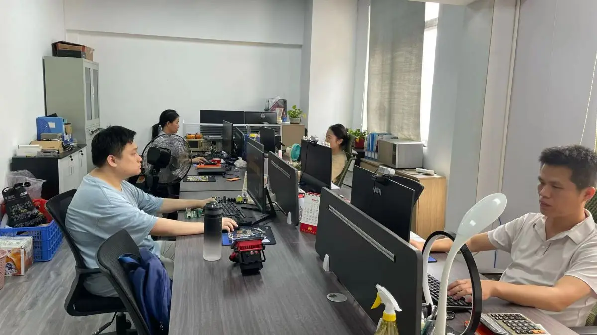 Foshan Ineedit Technology Co., Ltd. Floor Lamp