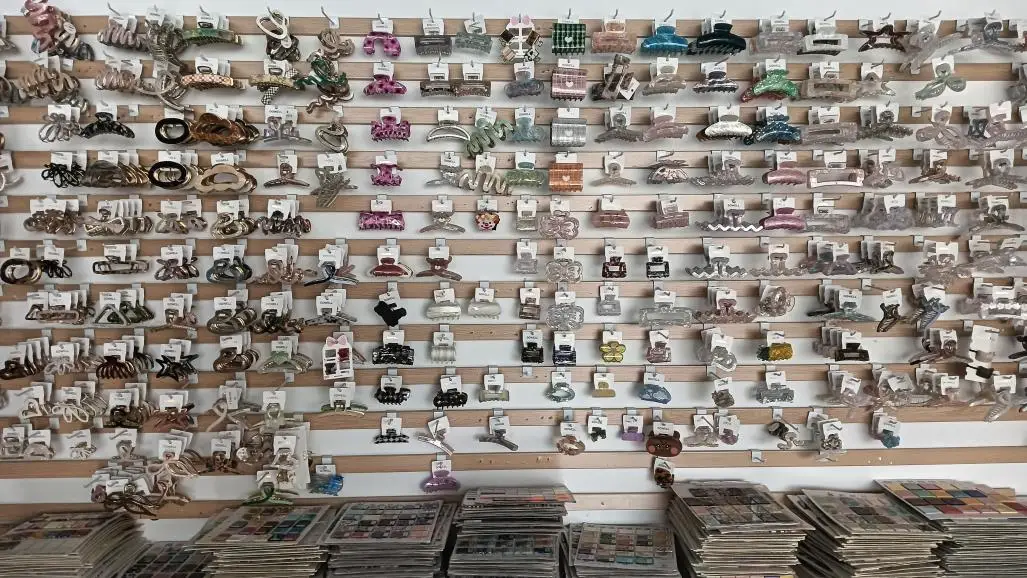 Yiwu Shenghui Jewelry Co., Ltd. Jewelry Findings