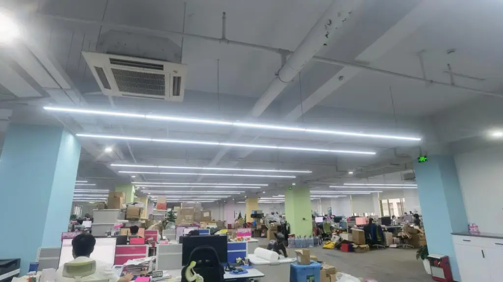 Yiwu Royaumann Imp. & Exp. Co., Ltd. Pet Supplies