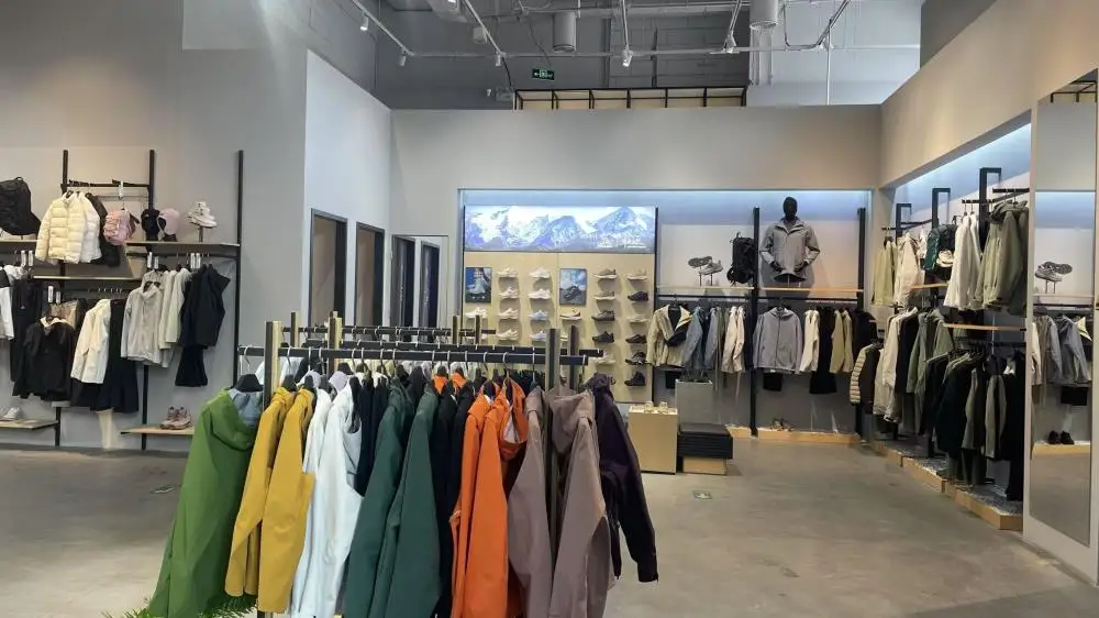 Beijing Xianfeng Clothing Co., Ltd. Ski Jackets