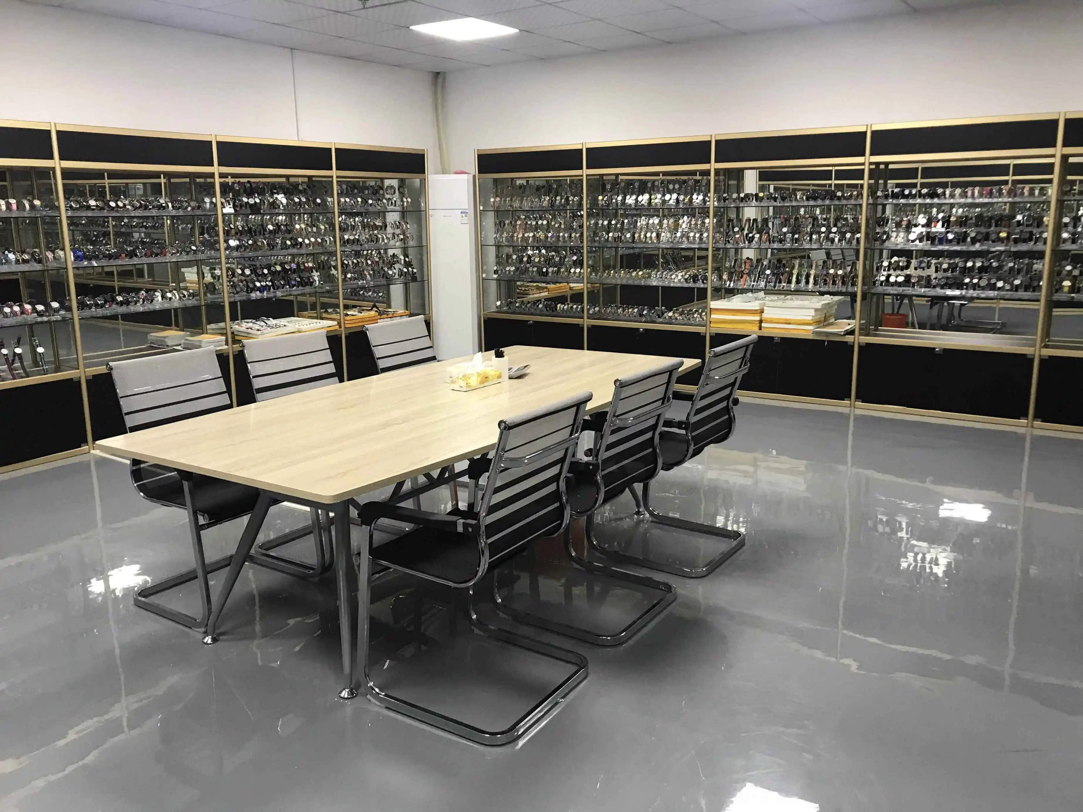 Shenzhen Mexda Electronic Technology Co., Ltd. Quartz Watch