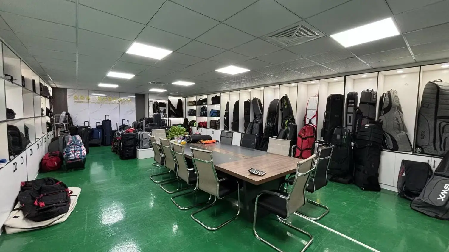 Dongguan Sanying Luggage & Bags Co., Ltd. Sports Duffel Bag