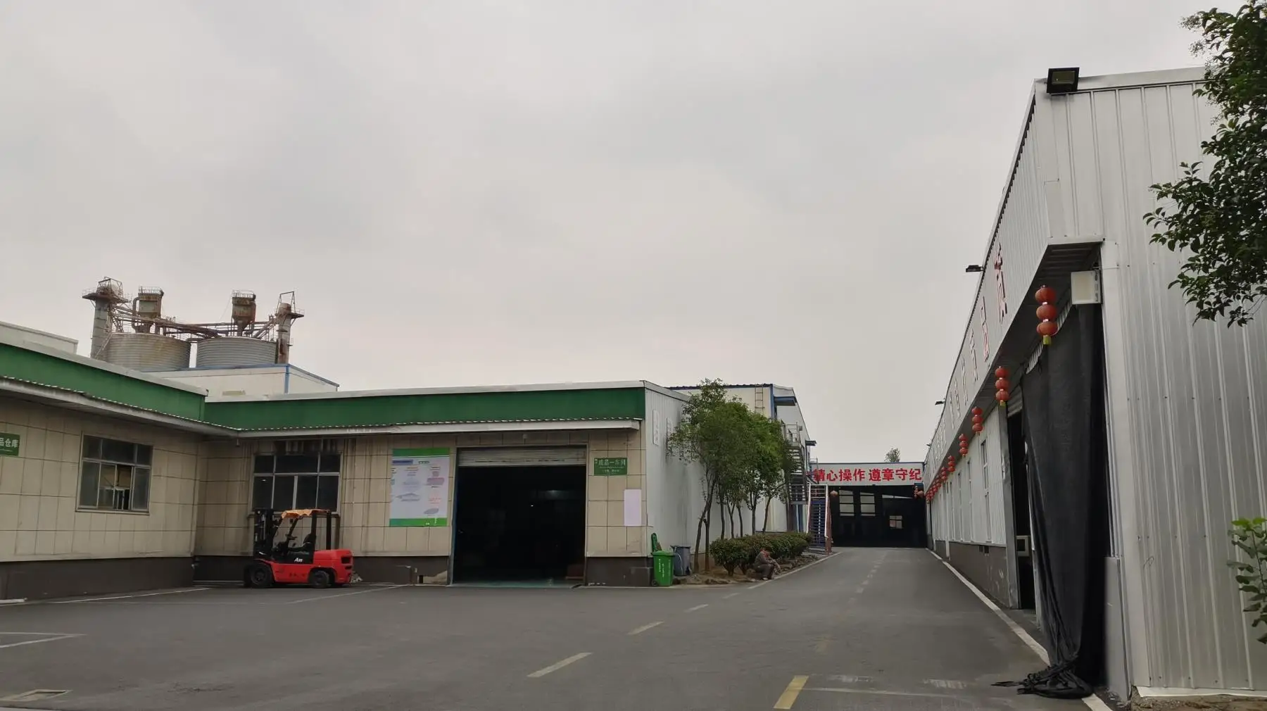 Anhui Yinuo Wood Plastic Sheet Technology Co., Ltd. LVT Flooring