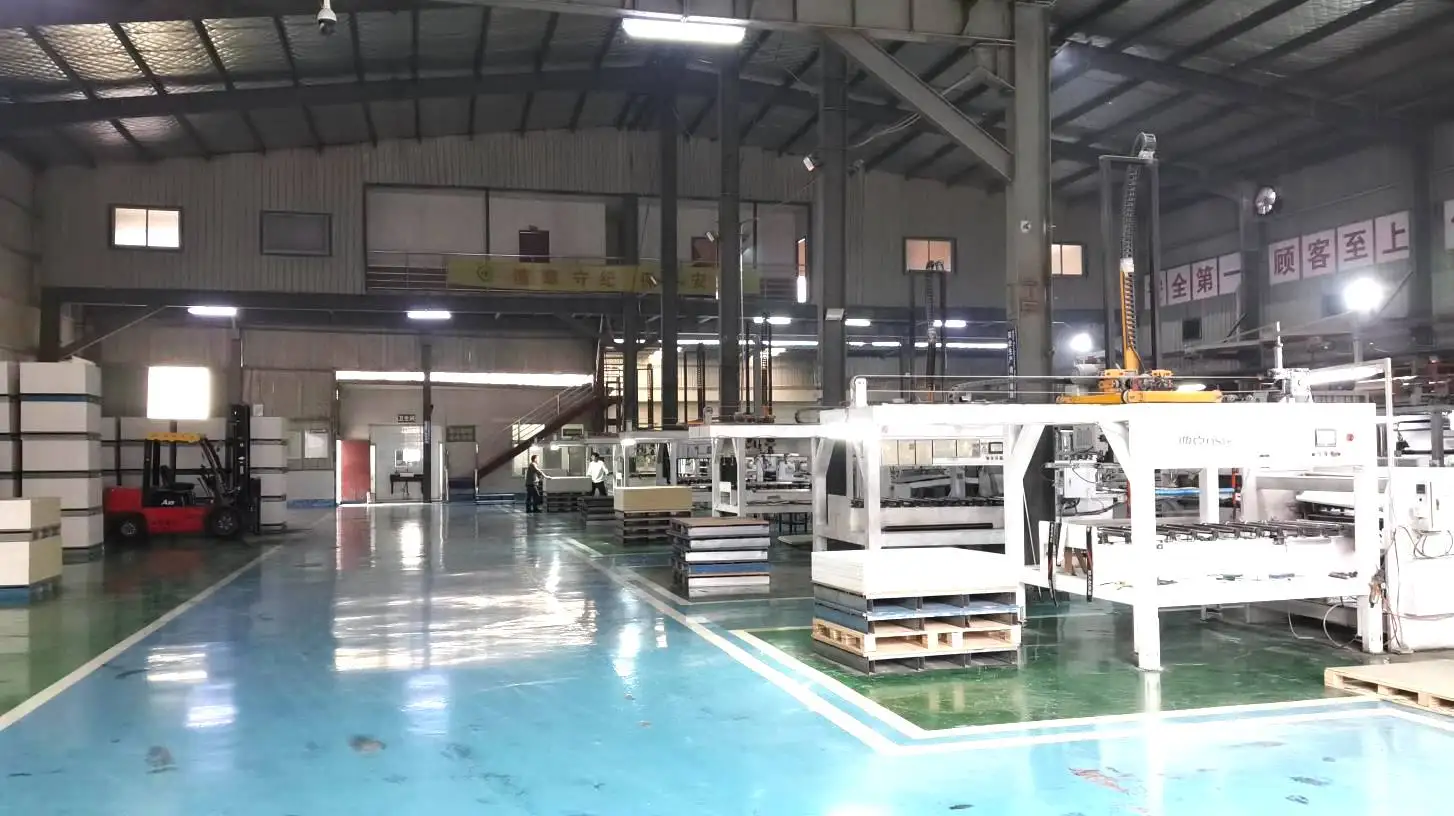 Anhui Yinuo Wood Plastic Sheet Technology Co., Ltd. Vinyl Flooring