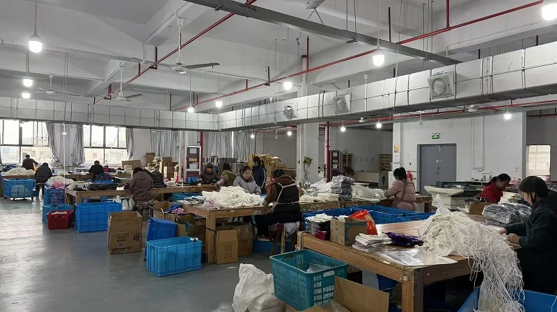 Yiwu City Yongfei Knitting Co., Ltd. Neck Gaiter