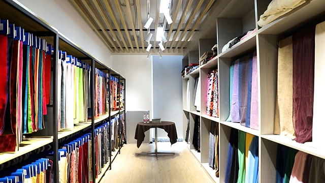 Jiaxing Hongyi Textile Co., Ltd. Oxford Fabric