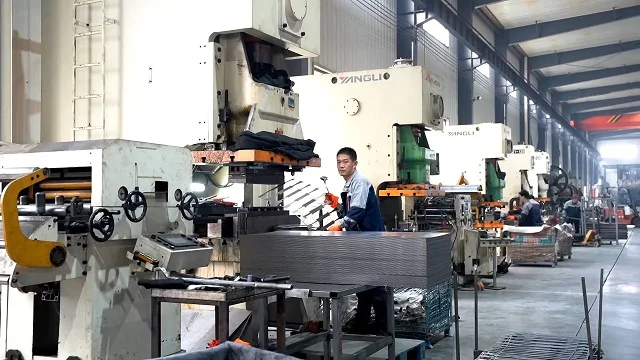 Shandong Cunyuan Commerce and Trade Co., Ltd. TV Mount