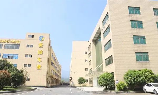 d59q4d9222pc73cku4kg.webp