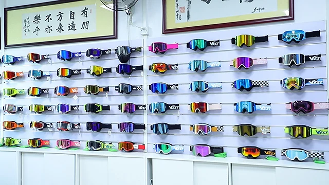 Guangzhou Xinrui Protective Equipment Co., Ltd. factory image 1