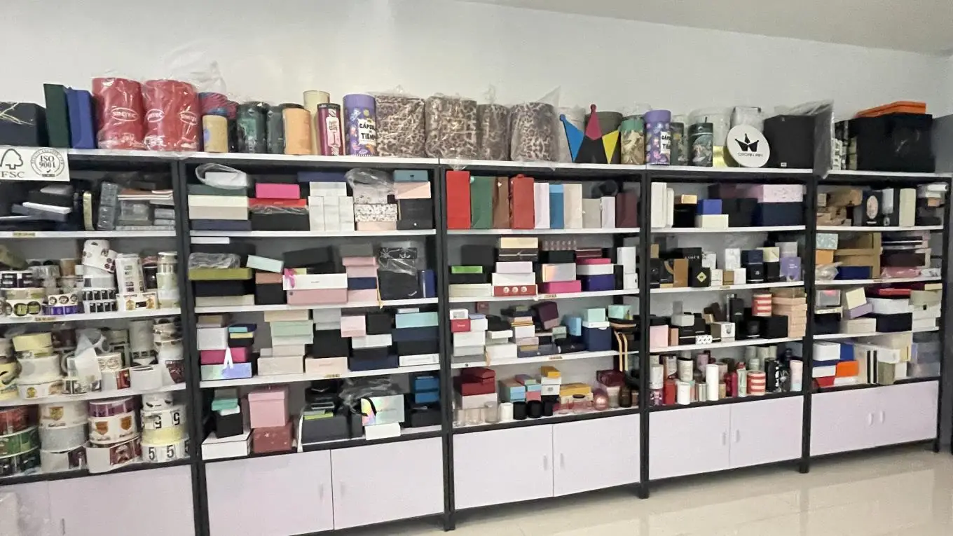 Dongguan Crown Win Package Co., Ltd. Paper Bags