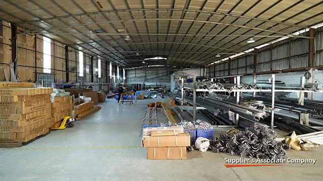 Zhongshan Shaderay Outdoor Products Co., Ltd. Retractable Awning
