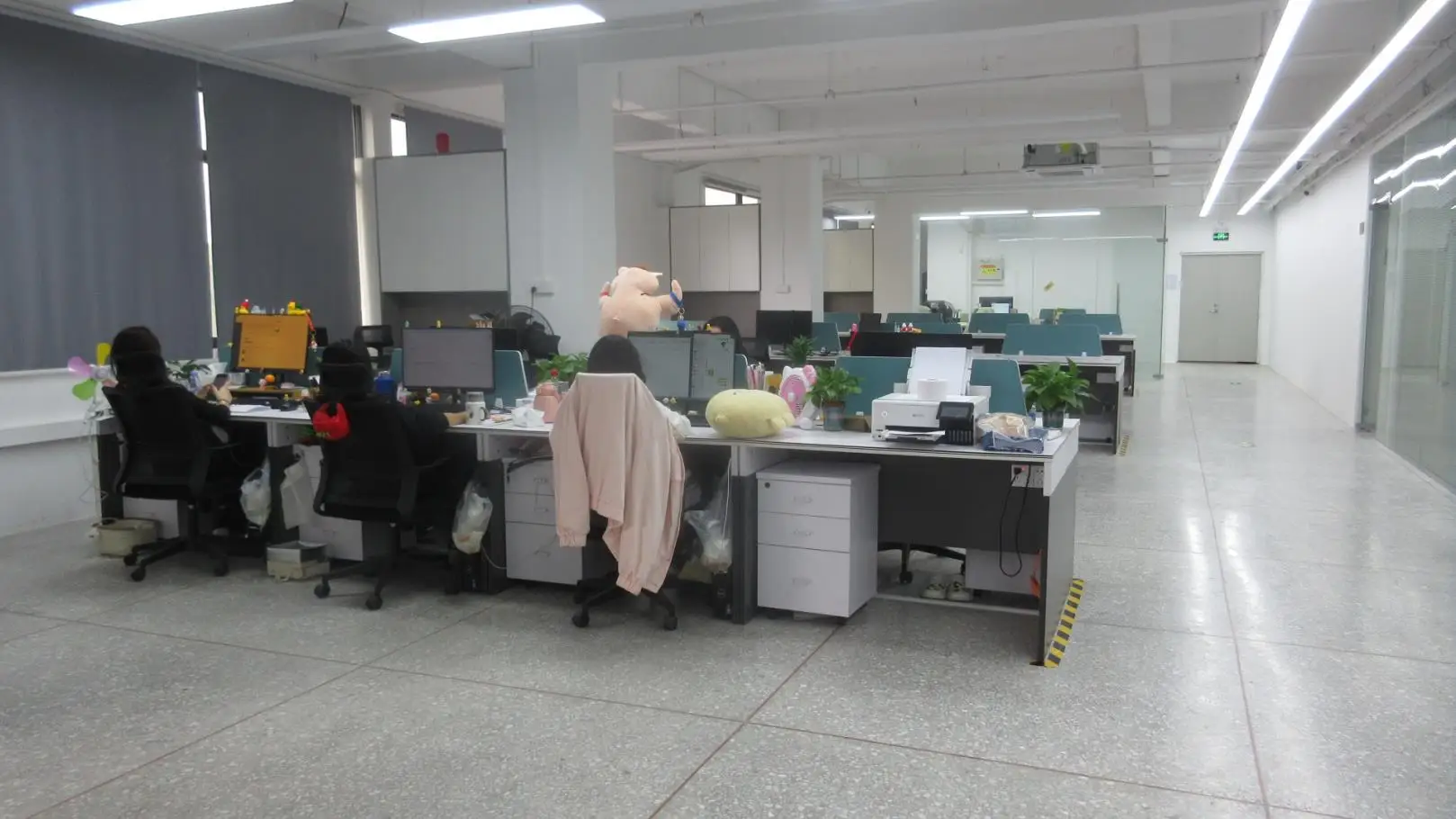 Puning Zhanlong Changlizi Garment Factory factory image 3