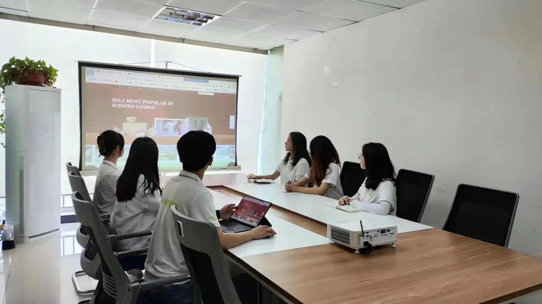 Chengdu Andrey Trade Co., Ltd. Air Fresheners
