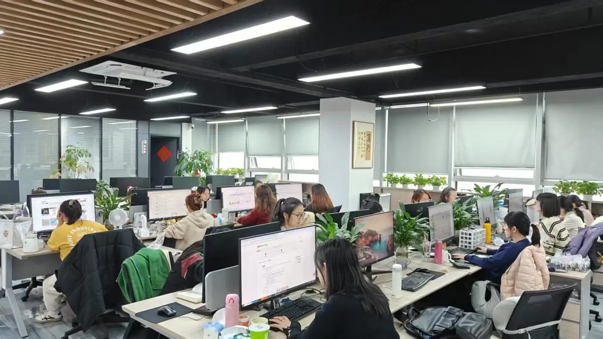 Dehua Yiqu Crafts Co., Ltd. PVC DIY Accessories