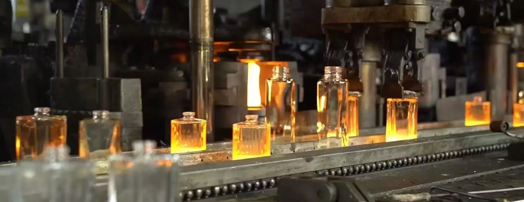 Xuzhou Chaohong Packaging Material Products Co., Ltd. plastic bottle