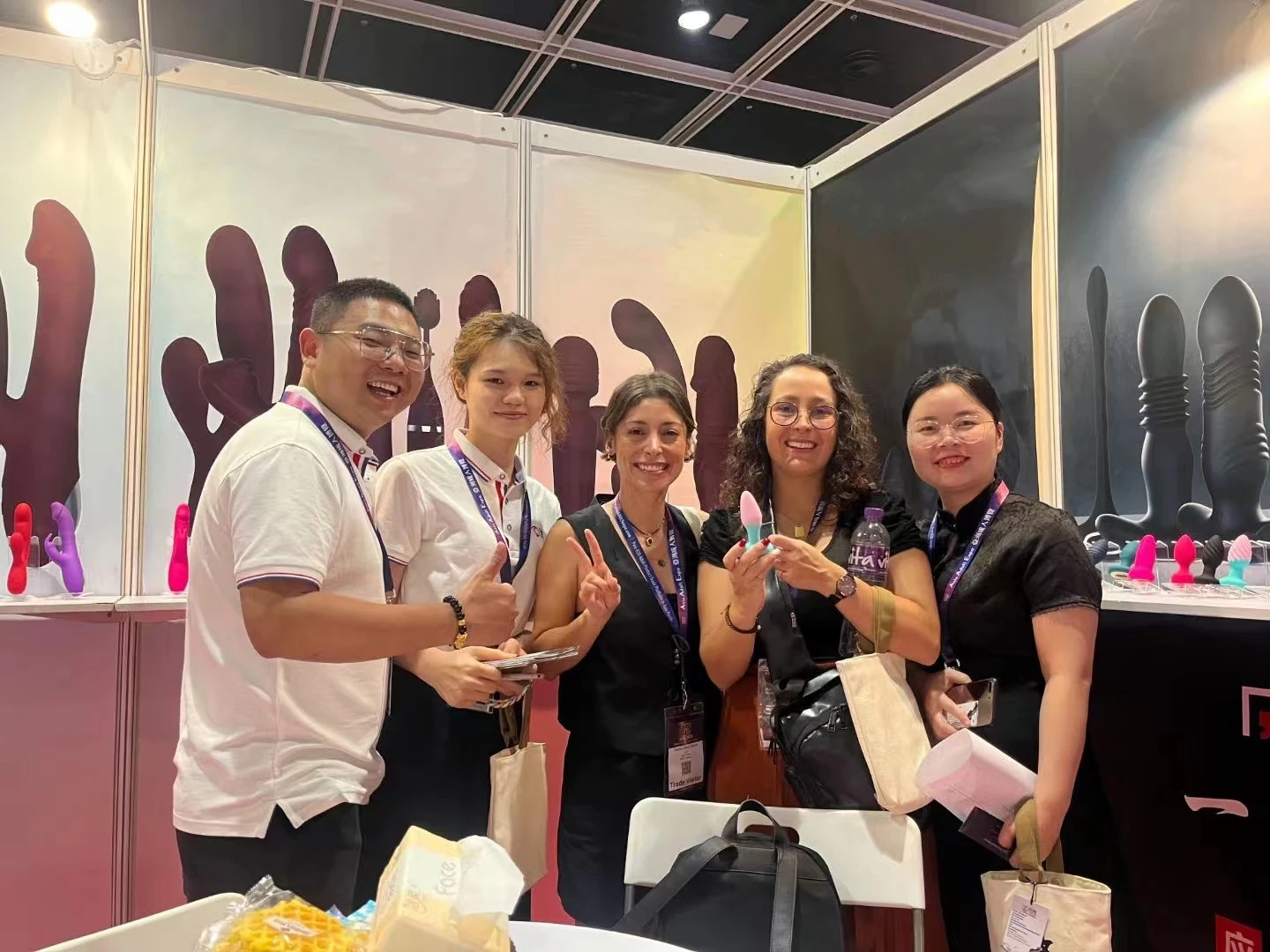 Shenzhen Zepu Photoelectricity Co., Ltd. Dildos