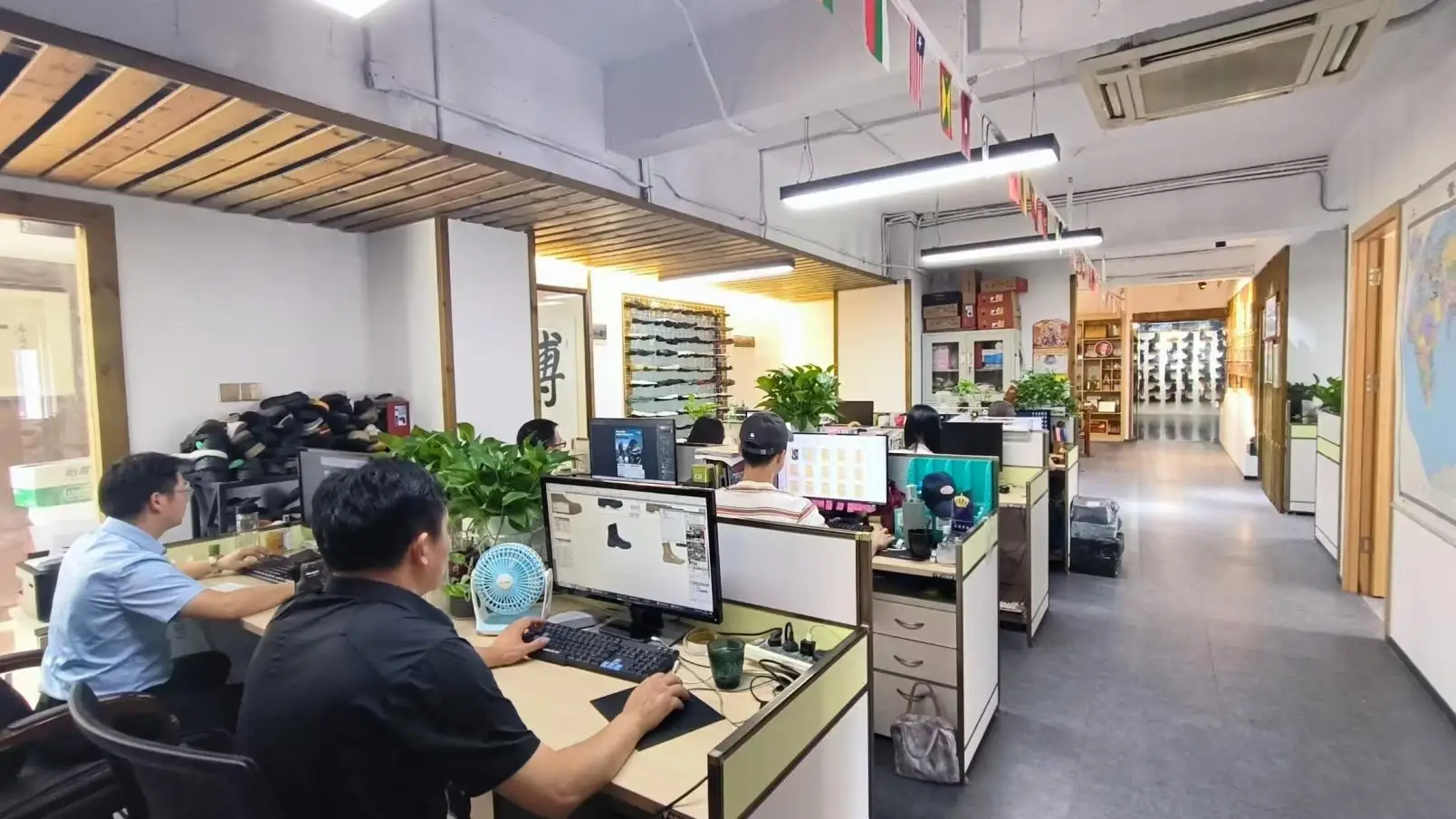 Guangzhou Hanagal Shoes Co., Ltd. Hiking Shoes