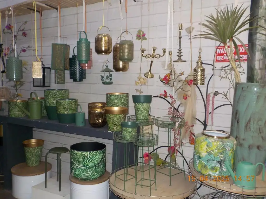 Paramount Home Collections Private Limited Lanterns