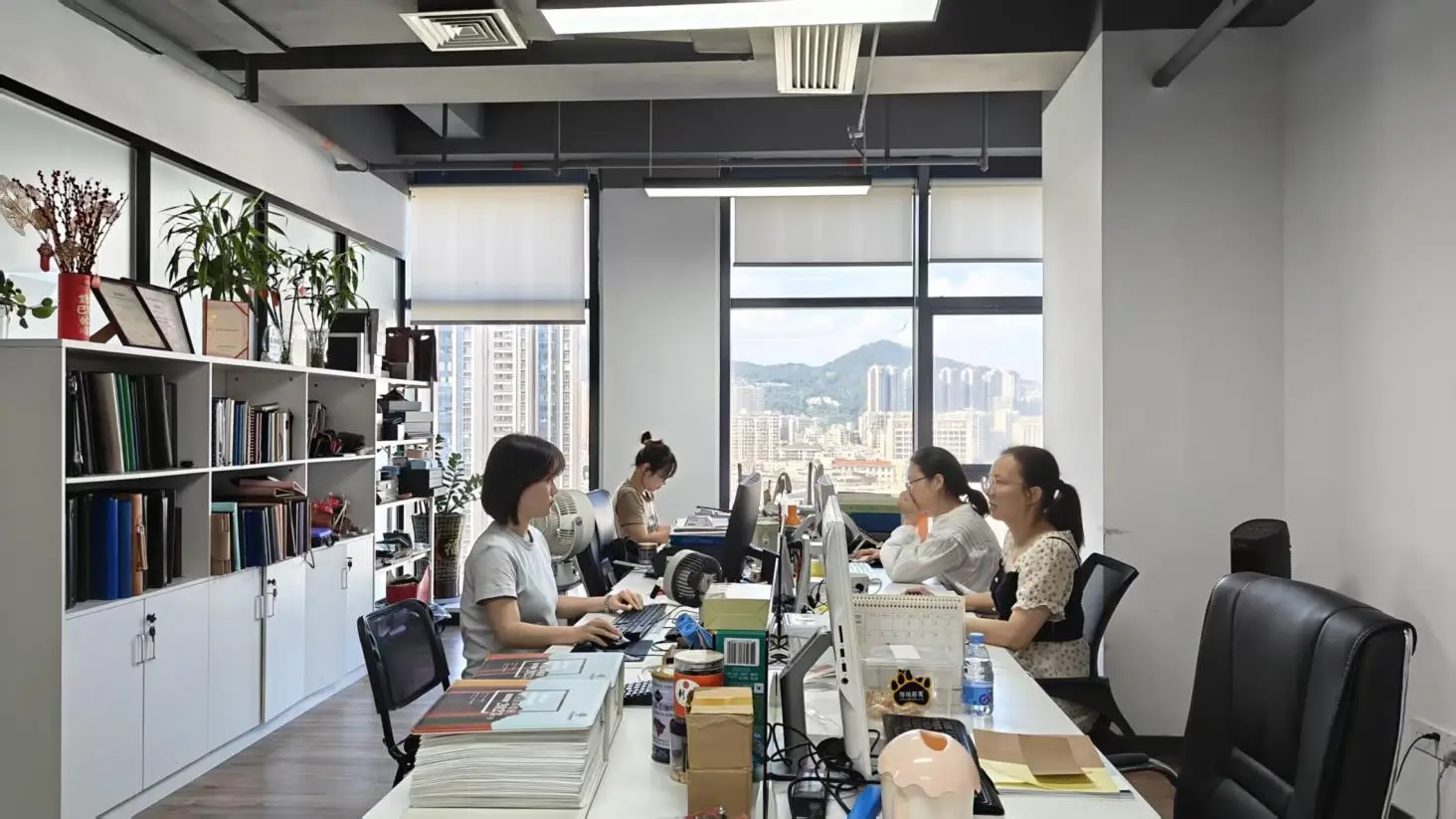 Xiamen Le Young Import & Export Co., Ltd. Leather Folder