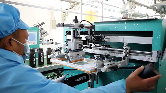 Shenzhen Quick Fit Plastic Co., Ltd. Water Bottles